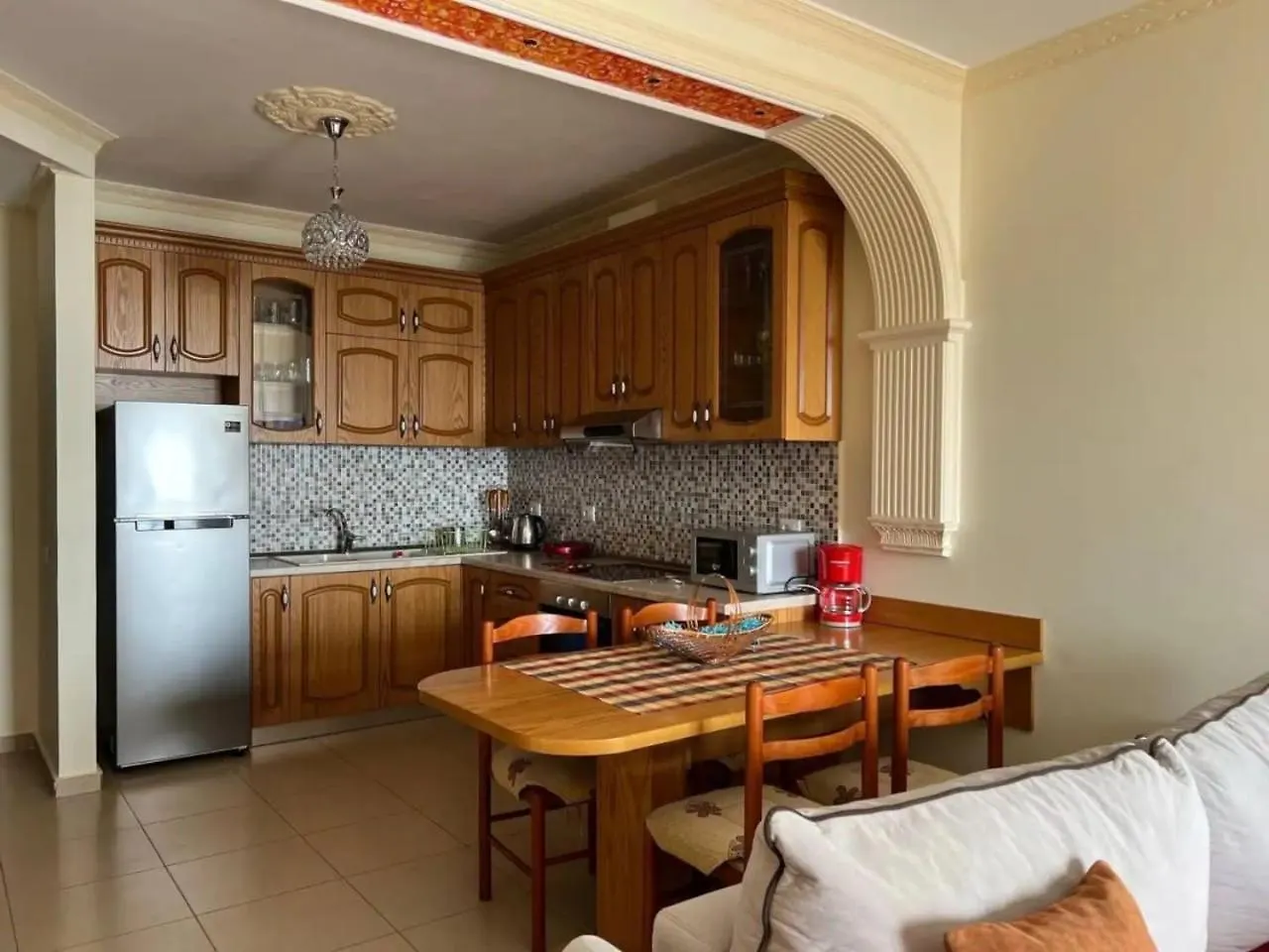 Deluxe Beachfront Apartment By Apartmentsvloraholidays